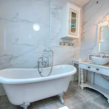 別荘 Spectacular Spacious House With Sun Terrace Ilju1-1 *